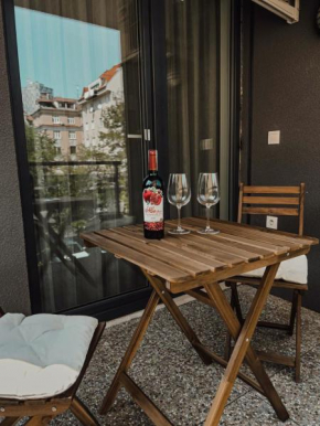 Elegant Escape apartment II - City Centre